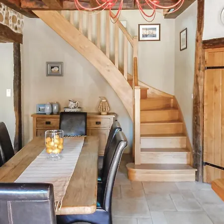 度假居 Stunning In With 2 Bedrooms And Wifi